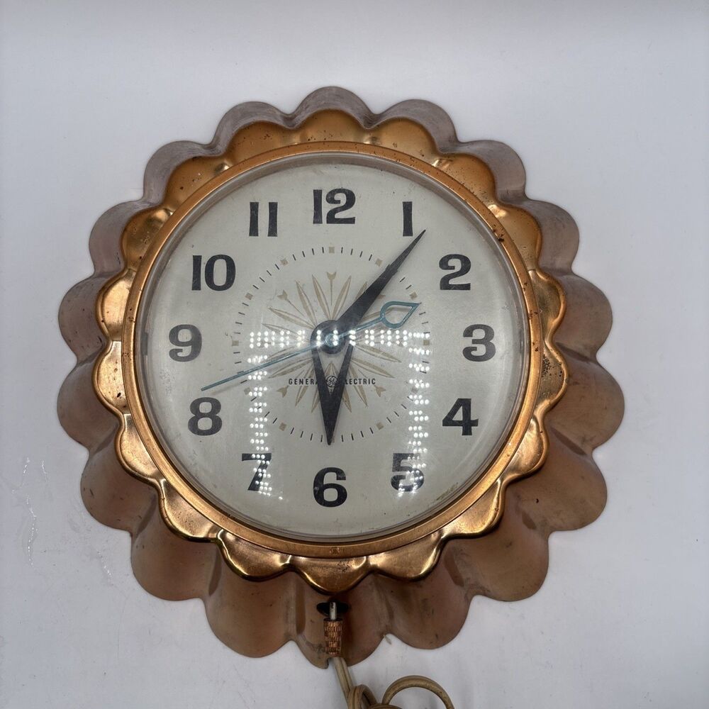Vintage General Electric Gold Clock Model 2158 Jello Mold Shape MCM Works